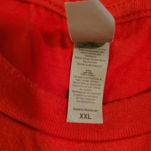 Jason Aldean Kitchen and Rooftop bar Tshirt. Red. XXL - Picture 4 of 6